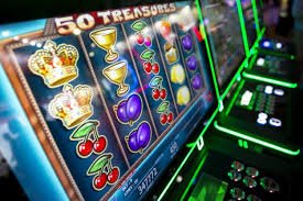 Bangladesh adults browsing the apk 3999 Casino Guide on Android phones